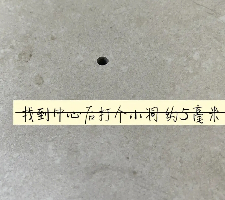 玉林市瓷砖空鼓维修公司专业解答在瓷砖铺贴过程中，如果砂料搅拌不均匀，将会带来以下问题